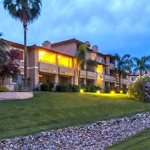 Private Community -- ½ Mile Walk To Hiking & Biking At N. Mtn. Preserve! Phoenix
